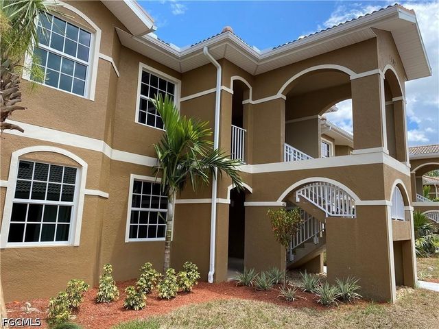 1137 Winding Pines CIR 203, Cape Coral, FL 33909
