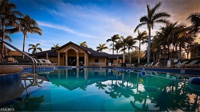 1137 Winding Pines CIR 203, Cape Coral, FL 33909