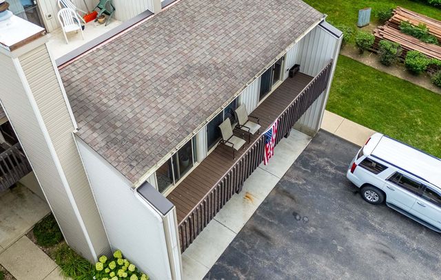 71 White Oaks Road, Fox Lake, IL 60020