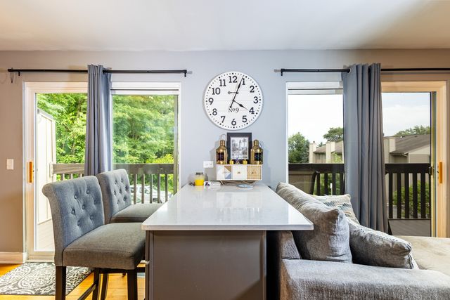 71 White Oaks Road, Fox Lake, IL 60020