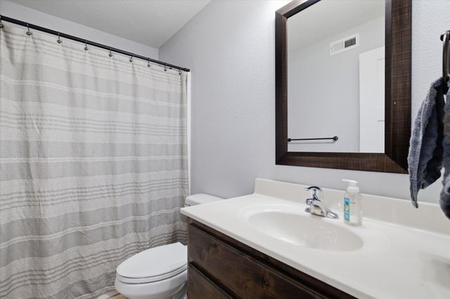 1394 S Blockade Road, Republic, MO 65738