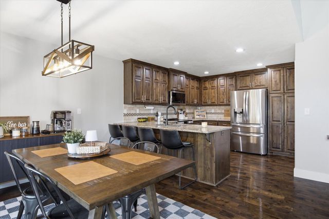 1394 S Blockade Road, Republic, MO 65738