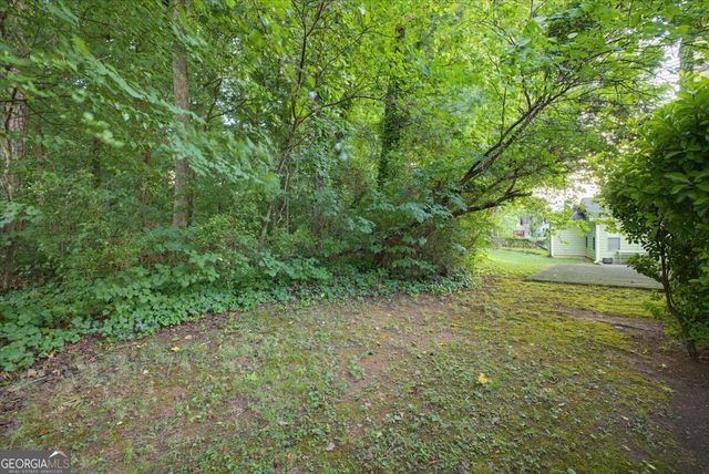 2710 Waterford Park Drive, Lawrenceville, GA 30044