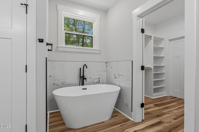 104 Medicine Cove, Louisburg, NC 27549