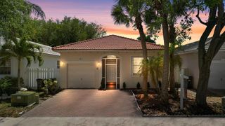4812 NW 19th St, Coconut Creek, FL 33063
