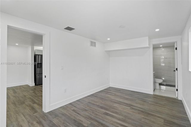 5658 SW 1st St, Miami, FL 33134