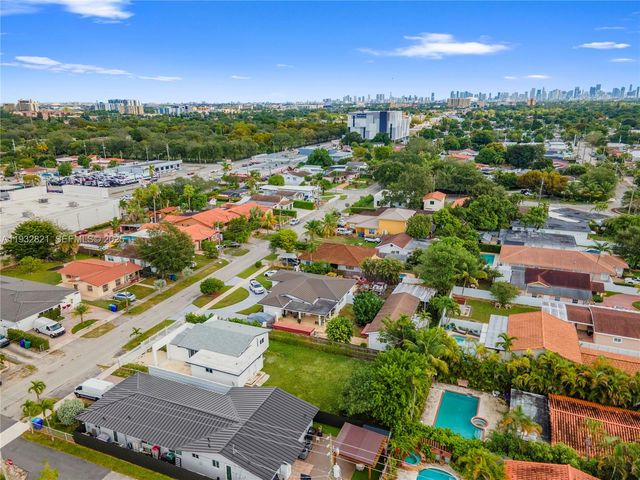 5658 SW 1st St, Miami, FL 33134