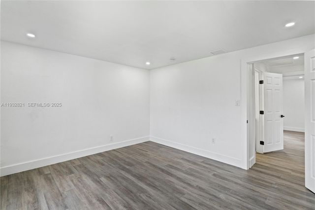 5658 SW 1st St, Miami, FL 33134