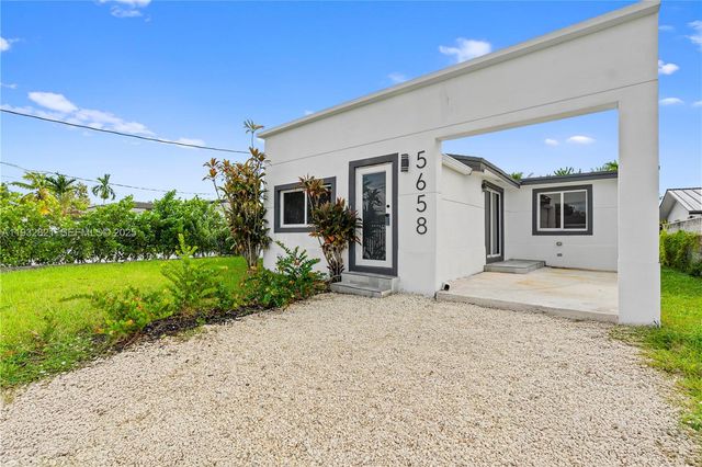 5658 SW 1st St, Miami, FL 33134