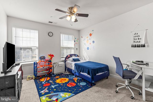 18214 BROWNSTONE PL, Hagerstown, MD 21740