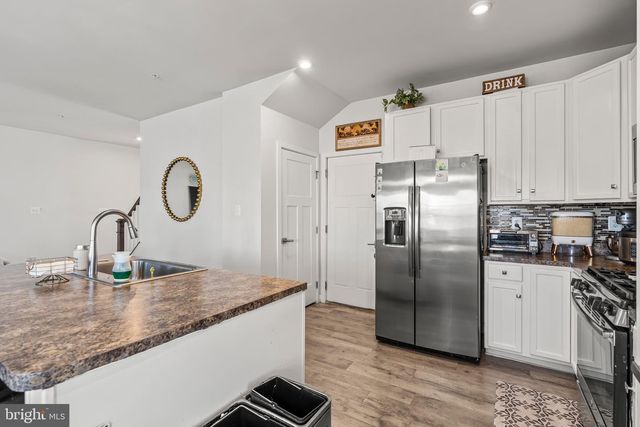 18214 BROWNSTONE PL, Hagerstown, MD 21740