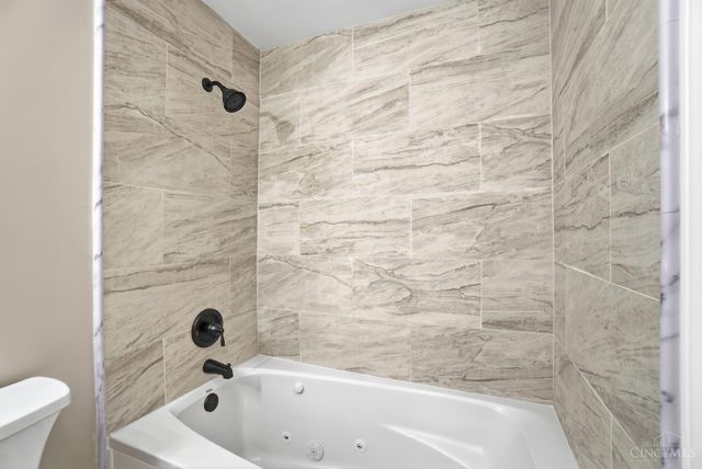 1371 Finch Lane, Miami Twp, OH 45150