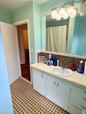 677 11TH AVE, Salt Lake City, UT 84103