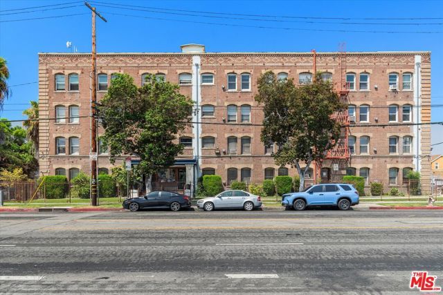 4125 S Figueroa Street 302, Los Angeles, CA 90037