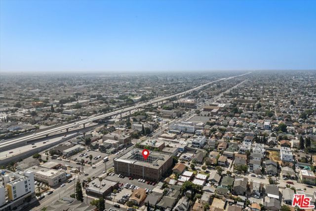4125 S Figueroa Street 302, Los Angeles, CA 90037