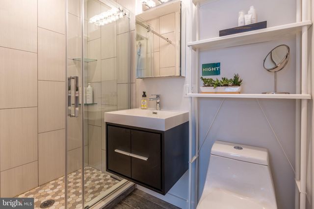2611 W THOMPSON ST, Philadelphia, PA 19121