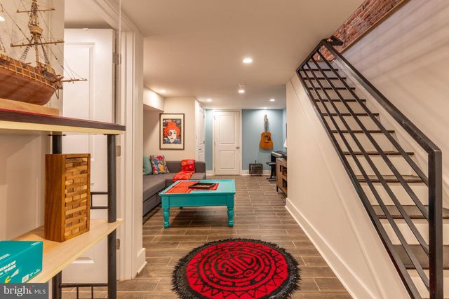 2611 W THOMPSON ST, Philadelphia, PA 19121