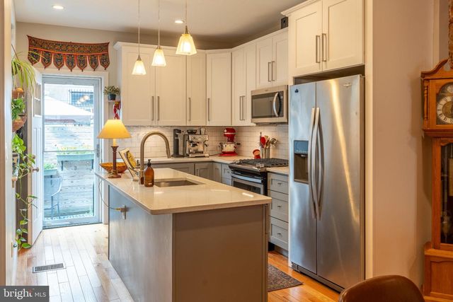 2611 W THOMPSON ST, Philadelphia, PA 19121