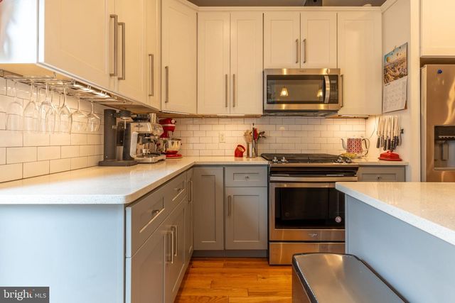 2611 W THOMPSON ST, Philadelphia, PA 19121