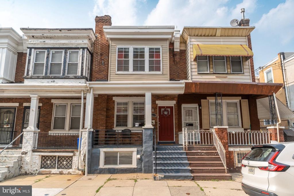 2611 W THOMPSON ST, Philadelphia, PA 19121