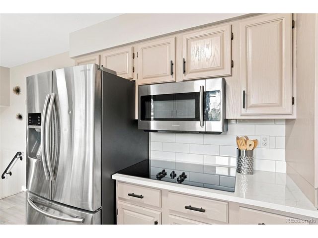 1561 S Kendall St, Lakewood, CO 80232