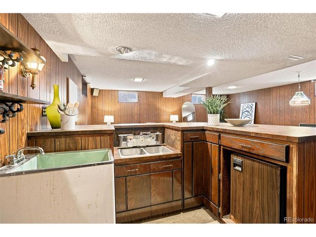 1561 S Kendall St, Lakewood, CO 80232