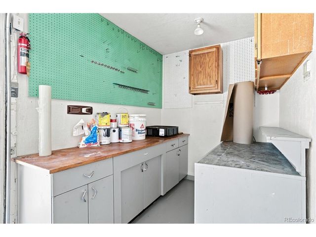 1561 S Kendall St, Lakewood, CO 80232