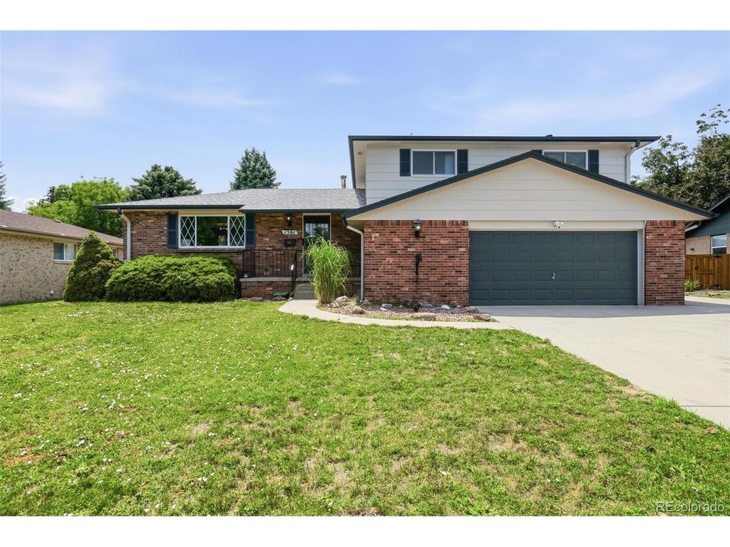 1561 S Kendall St, Lakewood, CO 80232