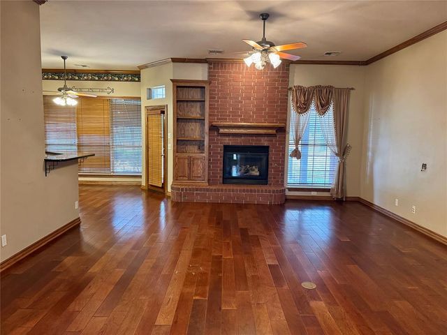 6505 Applewood Drive, Edmond, OK 73034