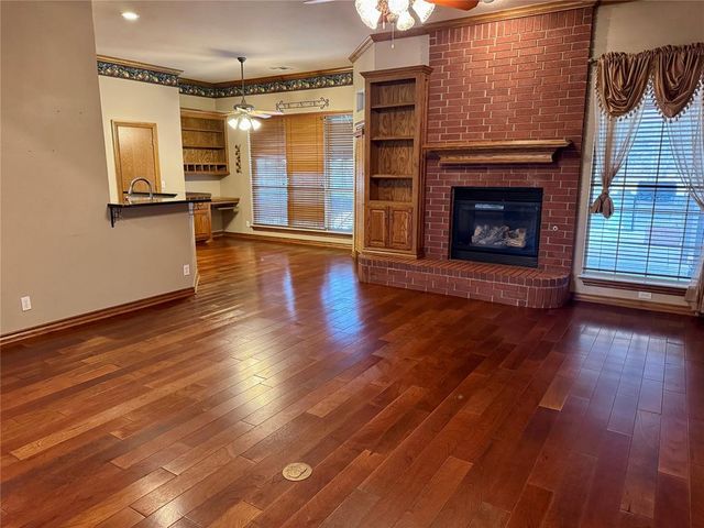 6505 Applewood Drive, Edmond, OK 73034