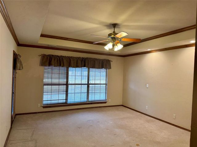 6505 Applewood Drive, Edmond, OK 73034