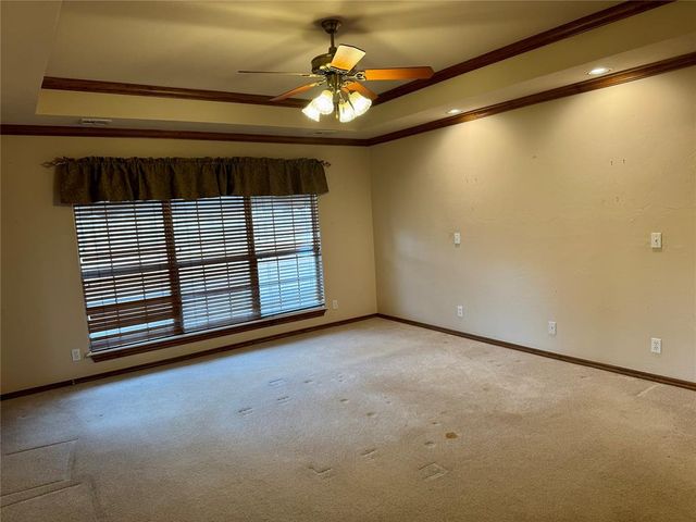 6505 Applewood Drive, Edmond, OK 73034