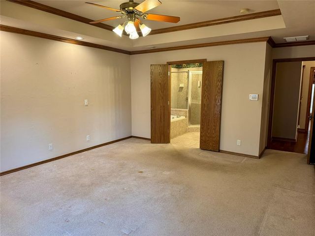 6505 Applewood Drive, Edmond, OK 73034