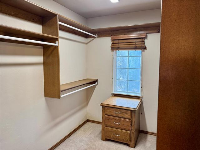 6505 Applewood Drive, Edmond, OK 73034