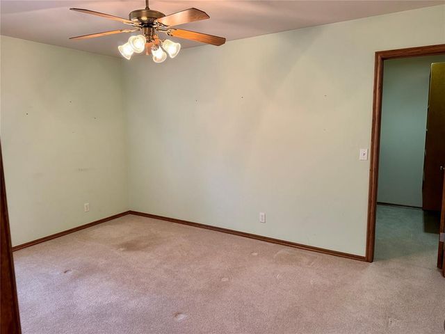 6505 Applewood Drive, Edmond, OK 73034