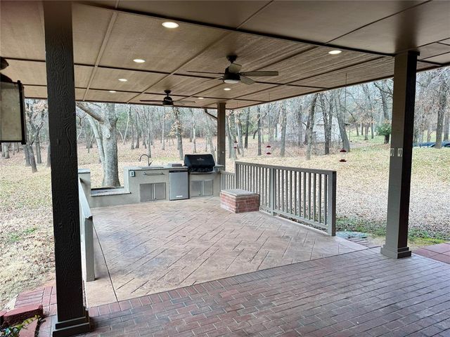 6505 Applewood Drive, Edmond, OK 73034