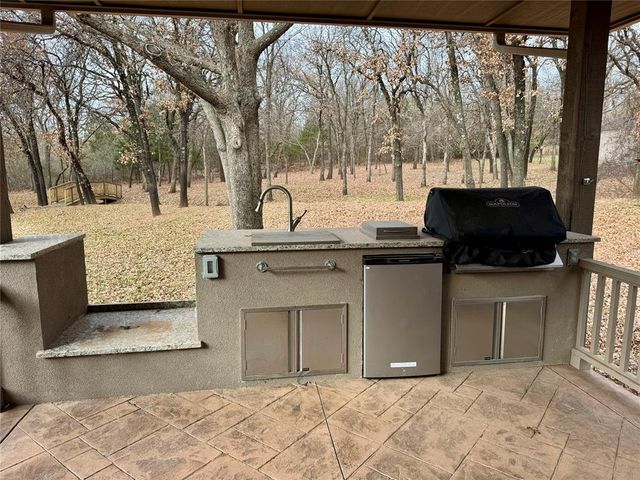 6505 Applewood Drive, Edmond, OK 73034