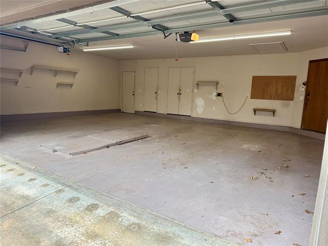 6505 Applewood Drive, Edmond, OK 73034