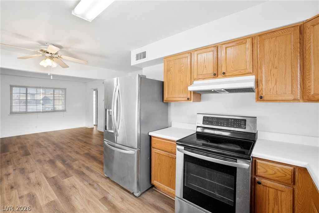 Image 14 of property listing at 233 Kipling Street, Las Vegas, NV 89107