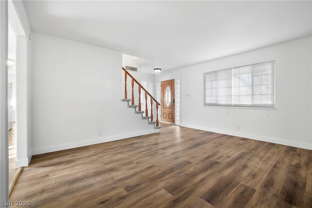 Image 5 of property listing at 233 Kipling Street, Las Vegas, NV 89107