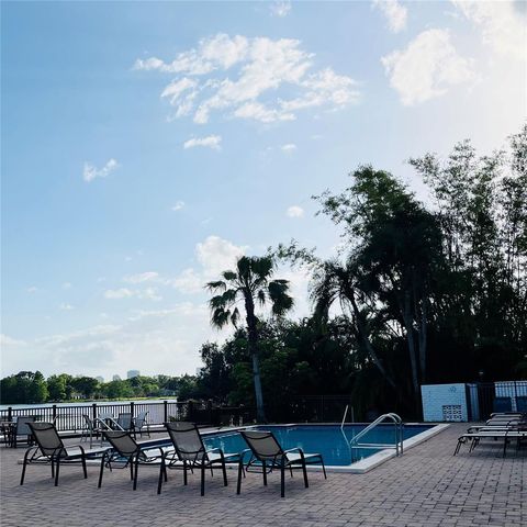 2884 PLAZA TERRACE DRIVE DRIVE 2884, Orlando, FL 32803