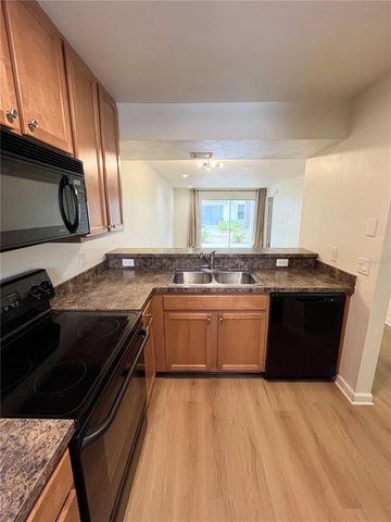 2884 PLAZA TERRACE DRIVE DRIVE 2884, Orlando, FL 32803
