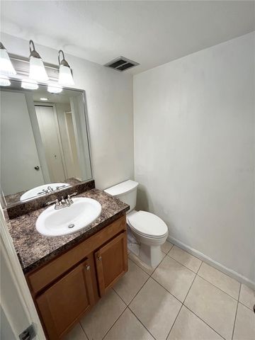 2884 PLAZA TERRACE DRIVE DRIVE 2884, Orlando, FL 32803