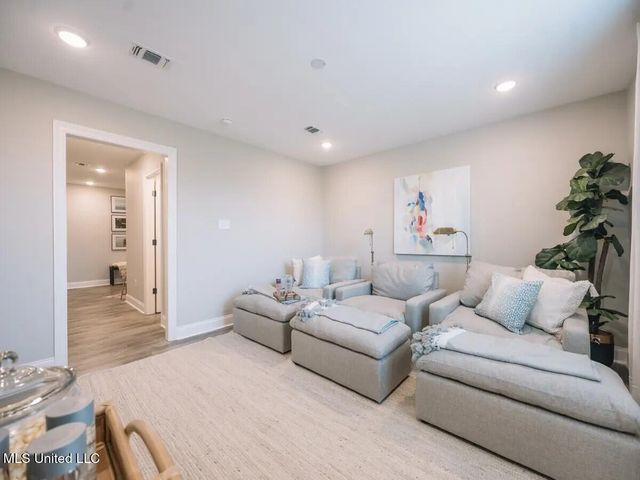 3682 Olivia Drive, Ocean Springs, MS 39564