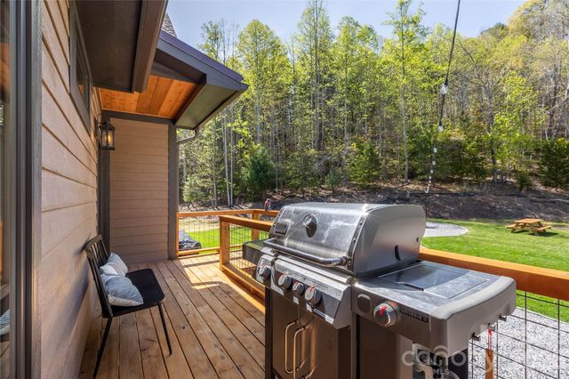 8745 Lake James Road, Nebo, NC 28761