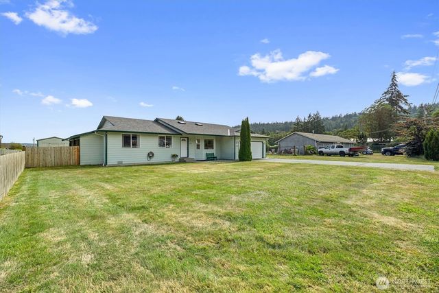 180 Kowntee Street, Camano Island, WA 98282