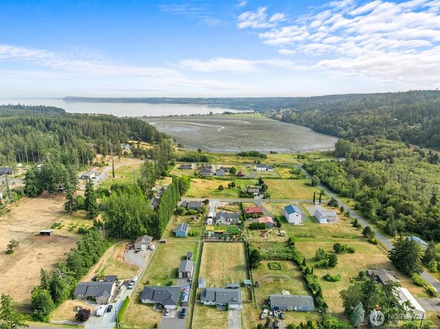 180 Kowntee Street, Camano Island, WA 98282
