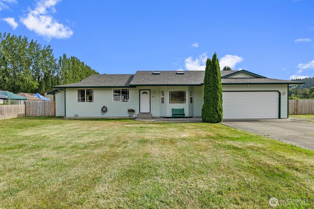 180 Kowntee Street, Camano Island, WA 98282