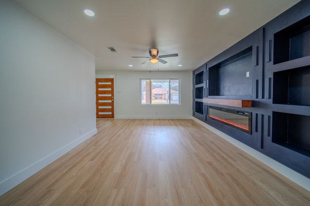 2036 Gaylord Drive, Dallas, TX 75217