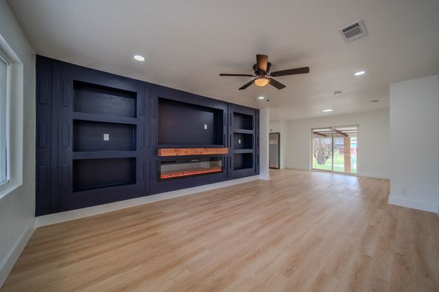 2036 Gaylord Drive, Dallas, TX 75217